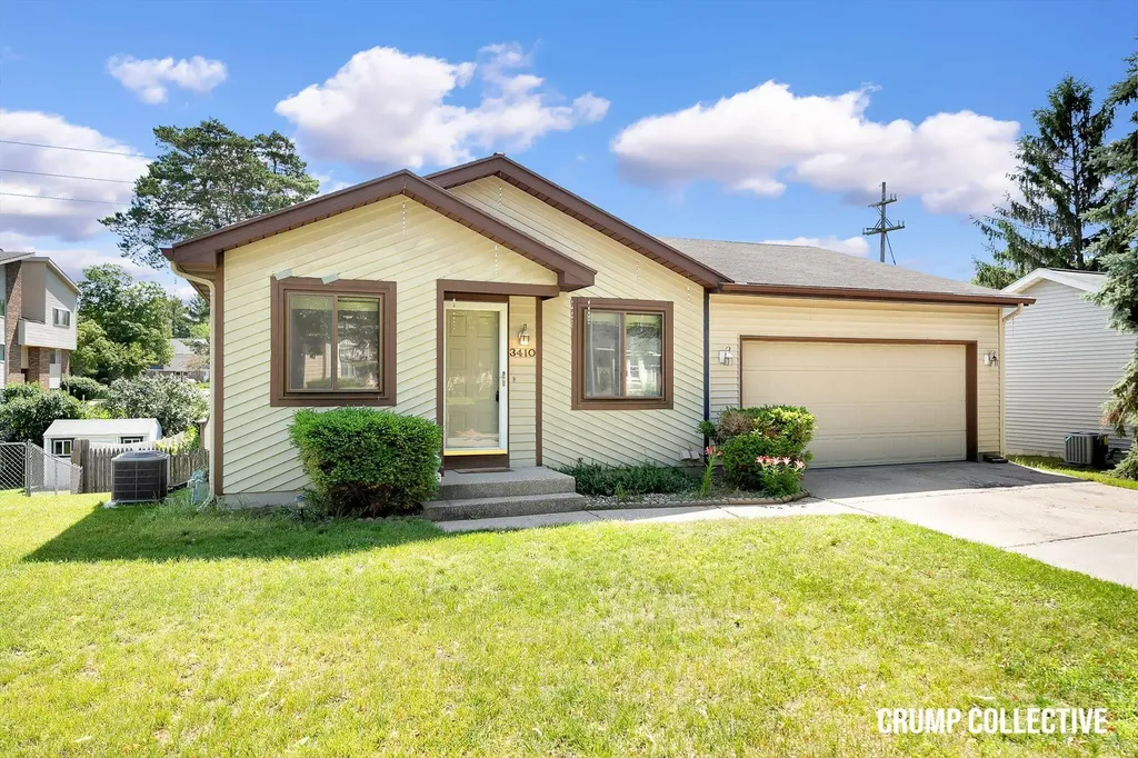 3410 Benjamin Avenue NE Grand Rapids City MI 49525