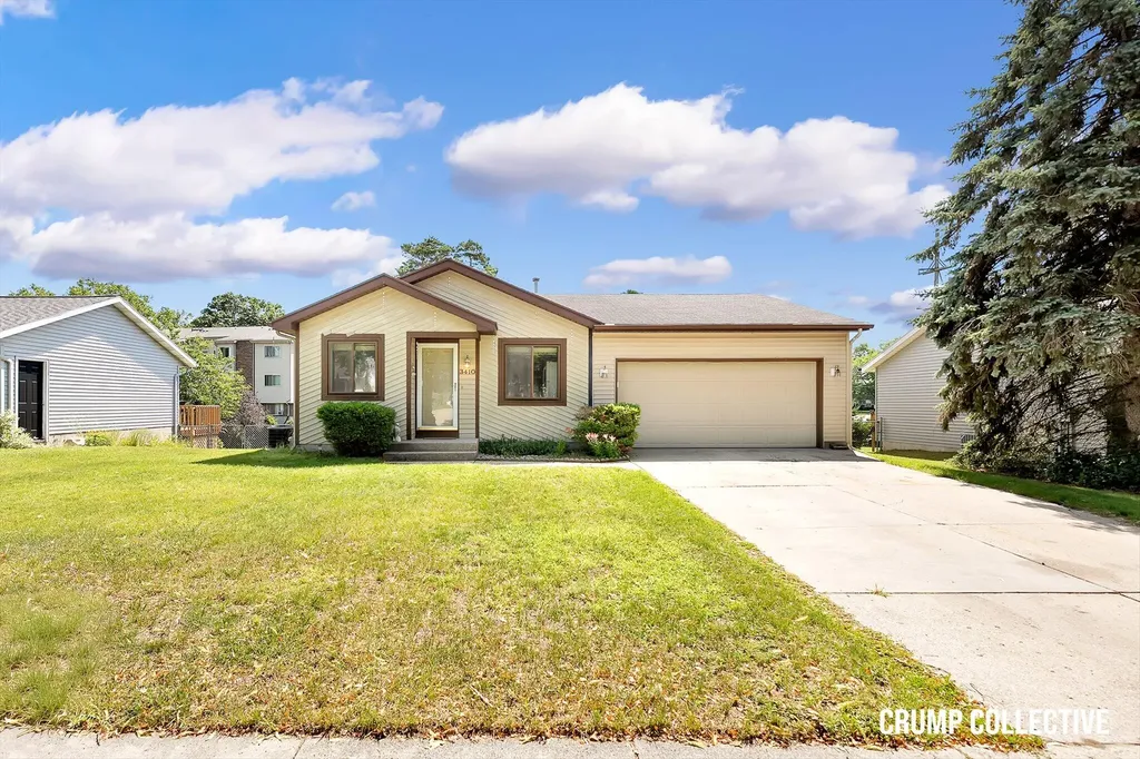 3410 Benjamin Avenue NE Grand Rapids City MI 49525