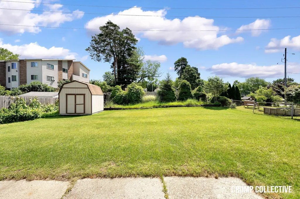 3410 Benjamin Avenue NE Grand Rapids City MI 49525