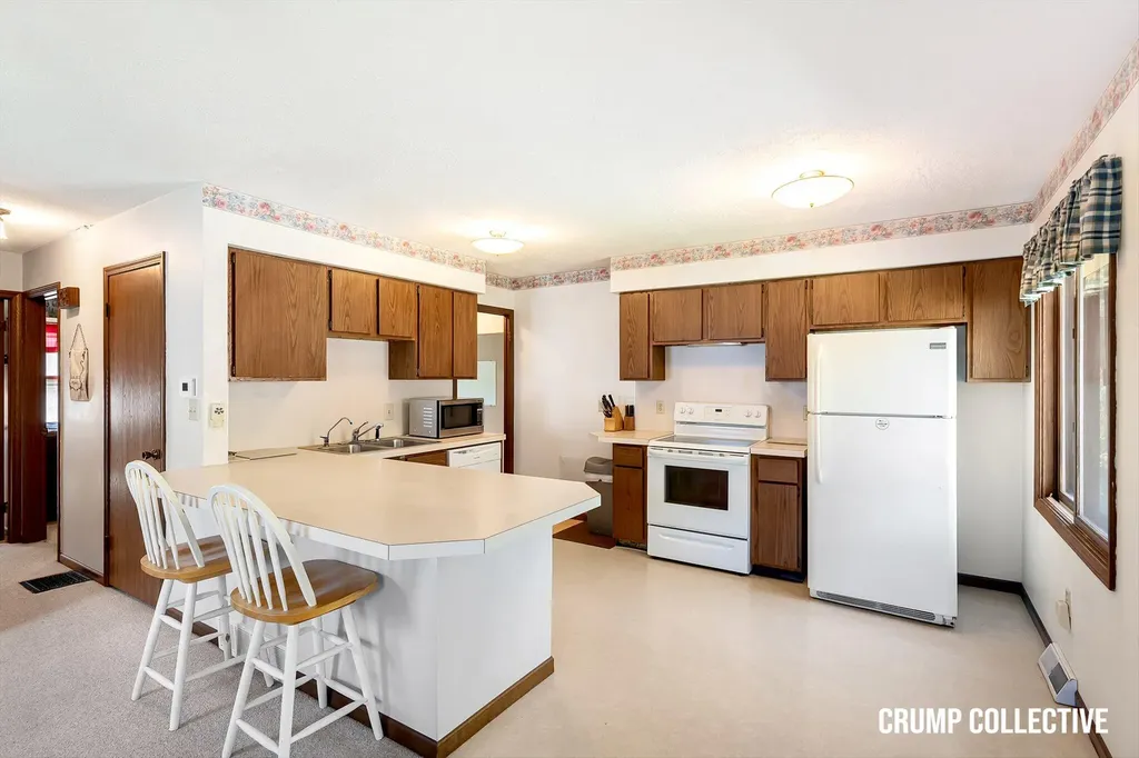 3410 Benjamin Avenue NE Grand Rapids City MI 49525