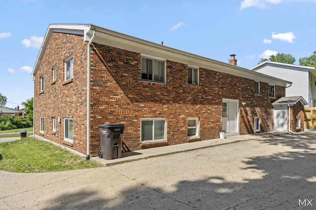 1860 Prairie Parkway SW Wyoming City MI 49519