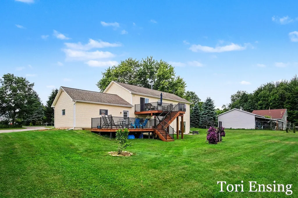 9137 Peterson Street NE Courtland Township MI 49341