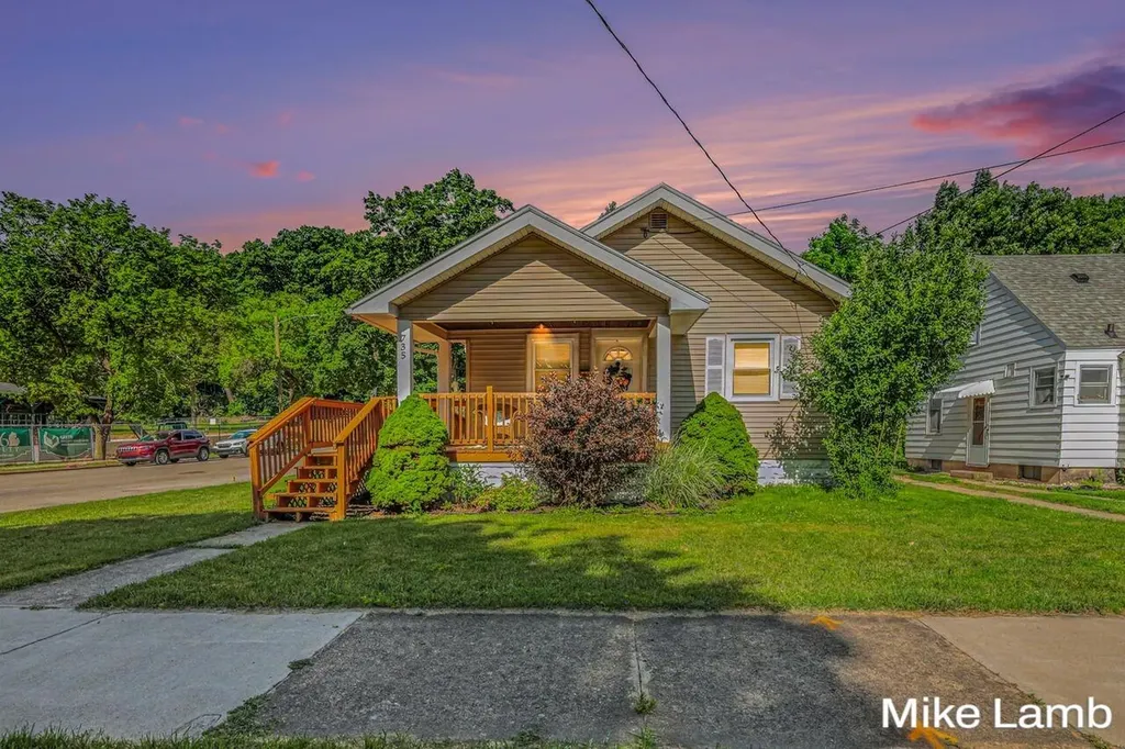 735 Van Buren Avenue NW Grand Rapids City MI 49504