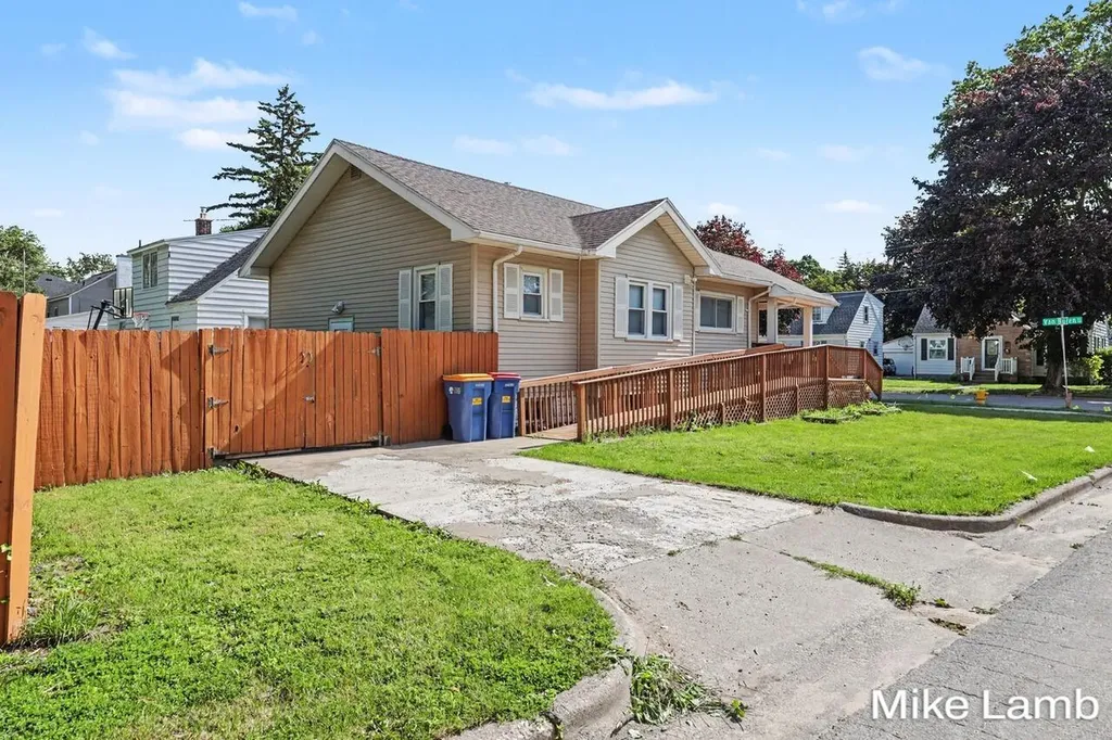 735 Van Buren Avenue NW Grand Rapids City MI 49504