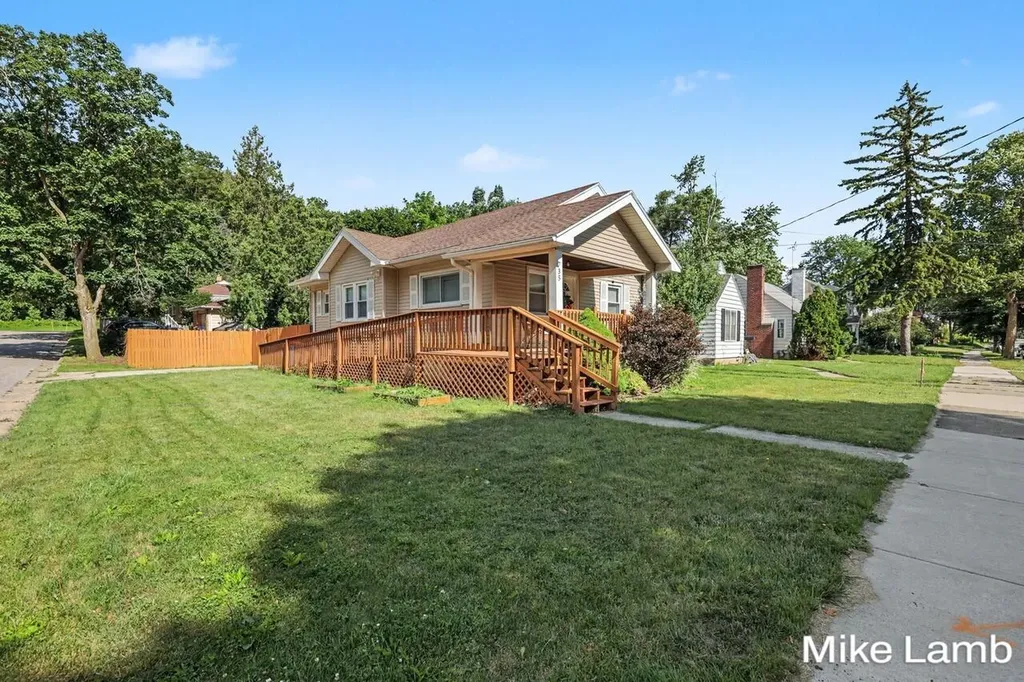 735 Van Buren Avenue NW Grand Rapids City MI 49504