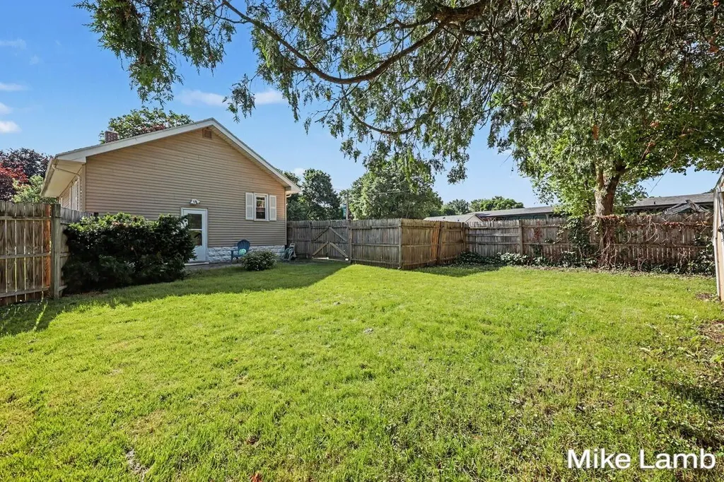 735 Van Buren Avenue NW Grand Rapids City MI 49504