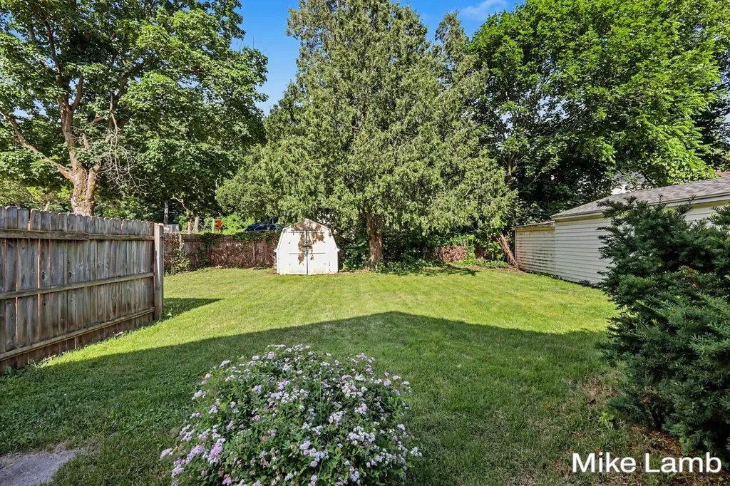 735 Van Buren Avenue NW Grand Rapids City MI 49504