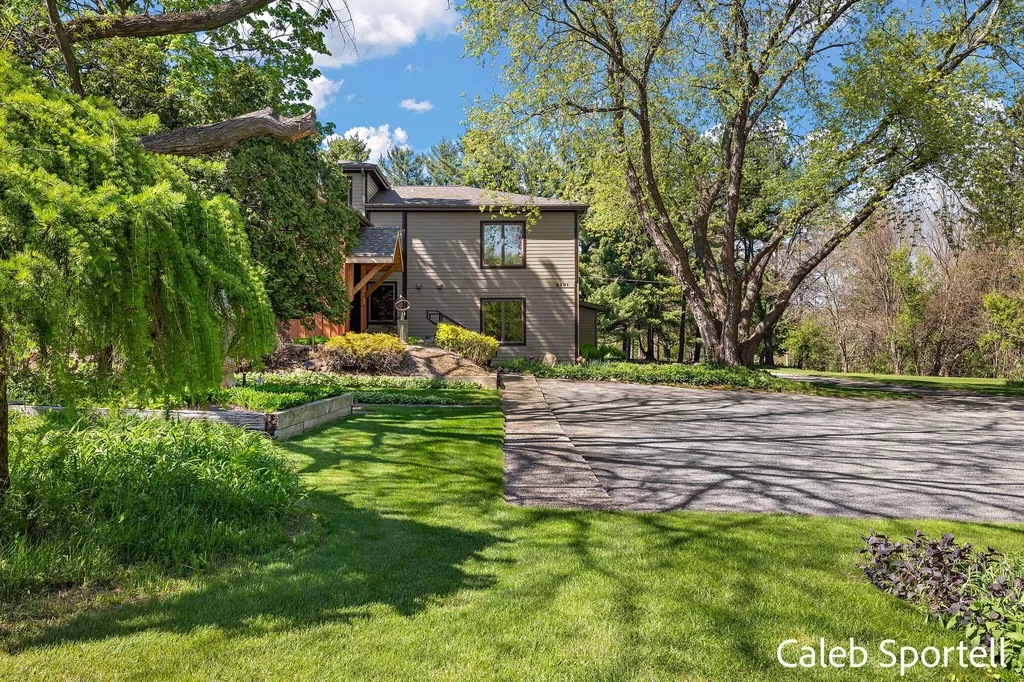 8201 Cherry Valley Avenue SE Caledonia Township MI 49316