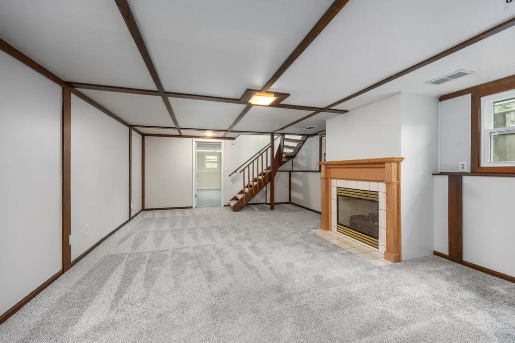 6914 Brooklyn Avenue SE Gaines Charter Township MI 49508