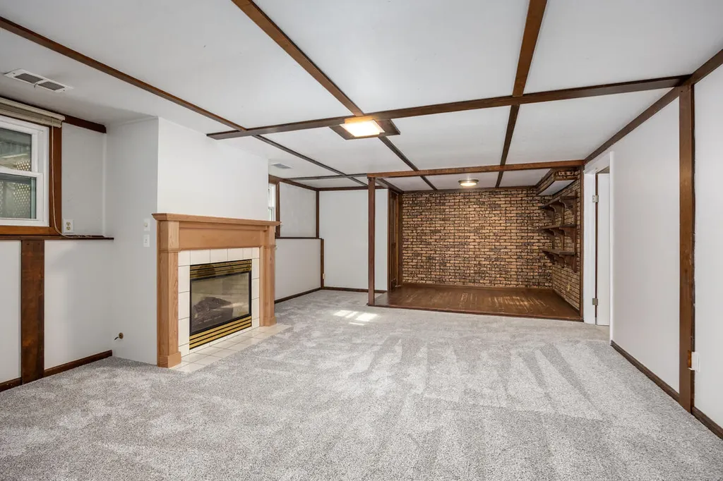 6914 Brooklyn Avenue SE Gaines Charter Township MI 49508