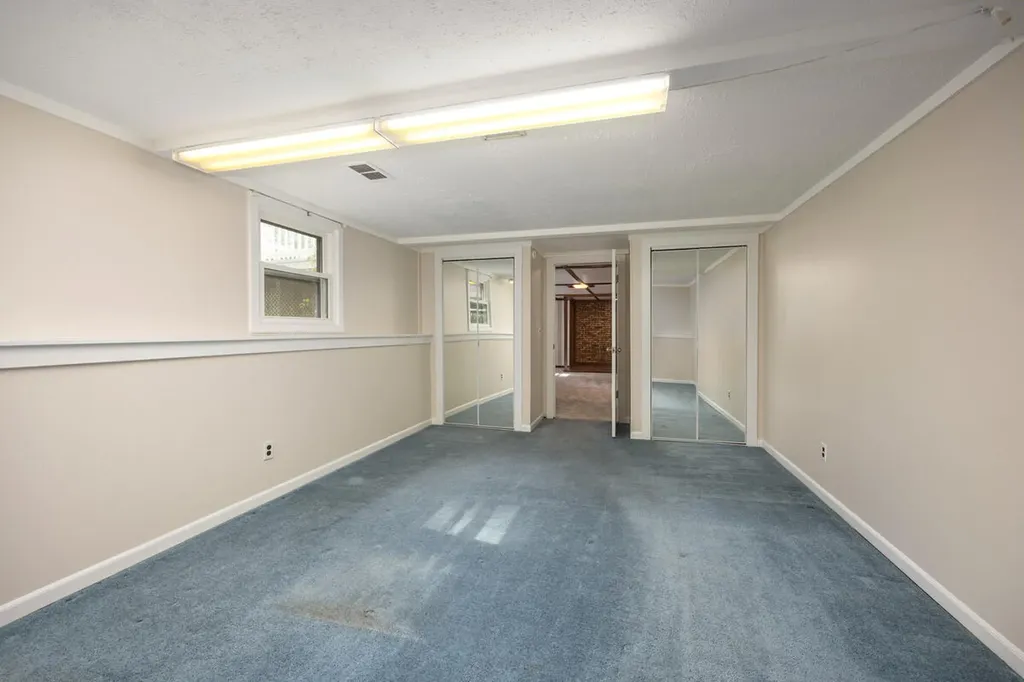 6914 Brooklyn Avenue SE Gaines Charter Township MI 49508