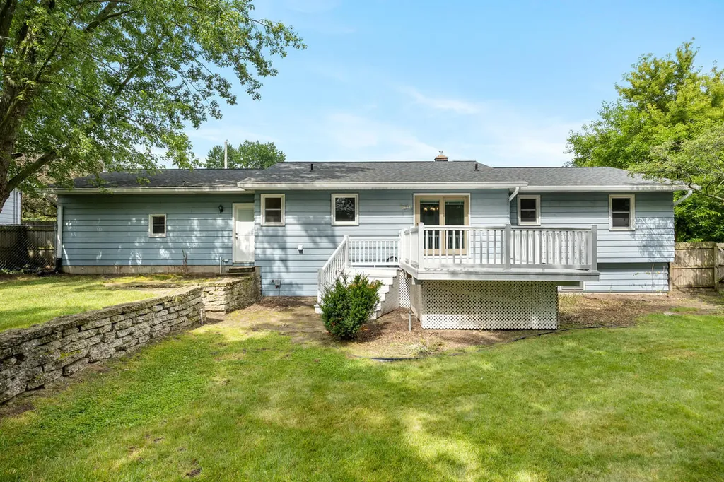 6914 Brooklyn Avenue SE Gaines Charter Township MI 49508