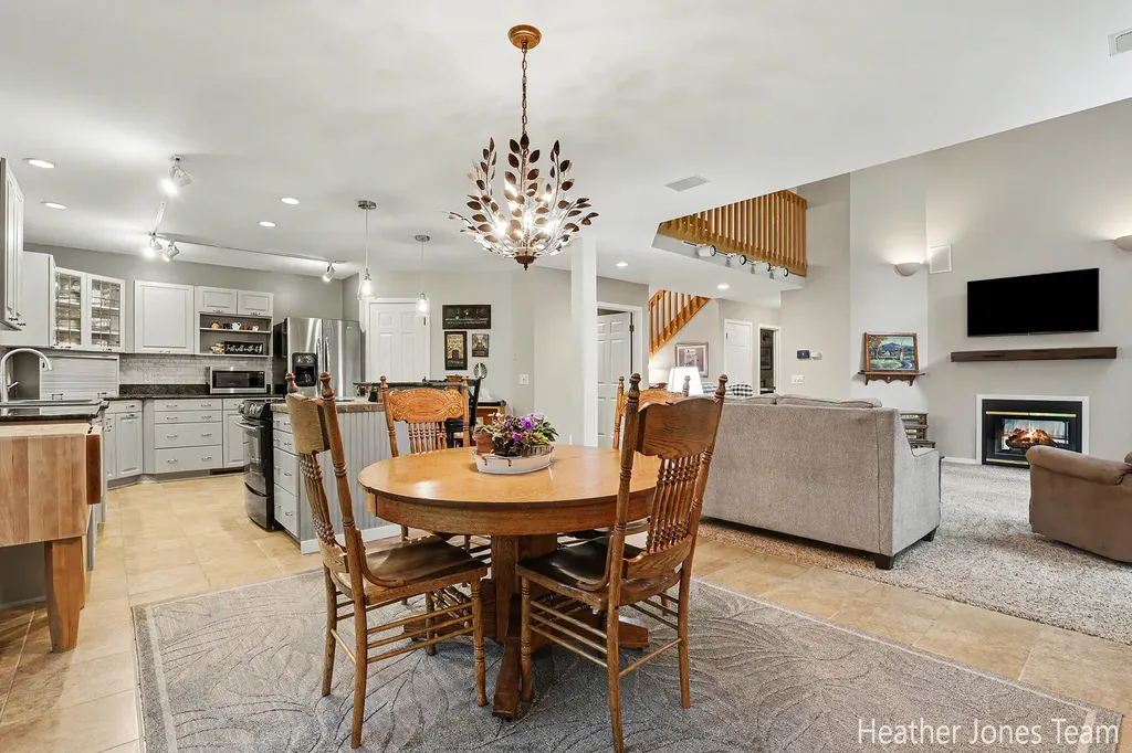 10288 Hathaway Drive Eureka Township MI 48838