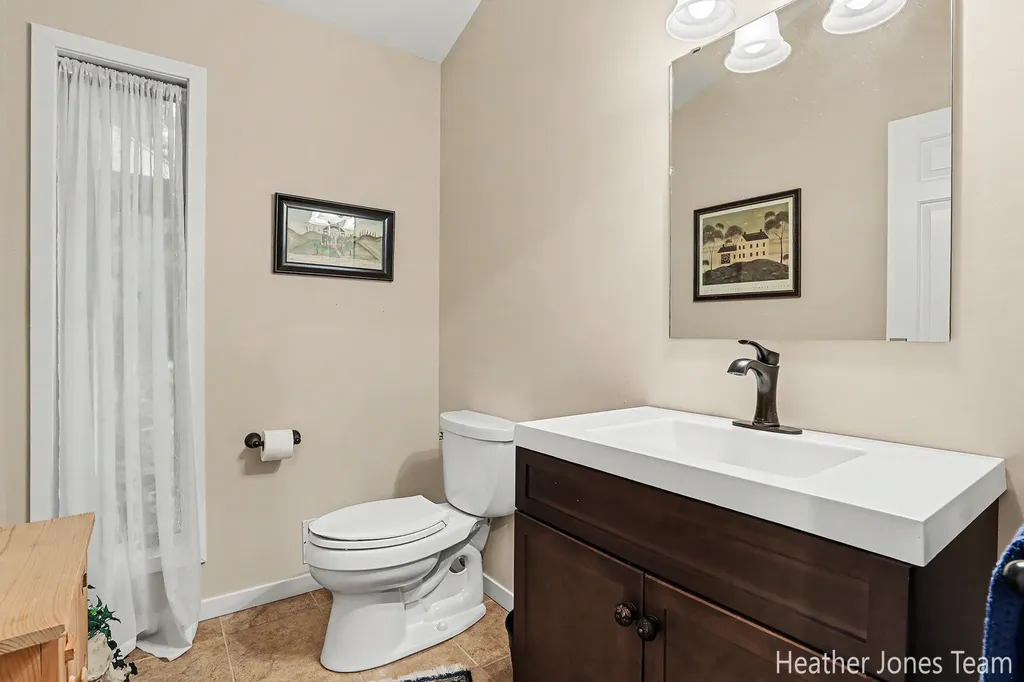 10288 Hathaway Drive Eureka Township MI 48838