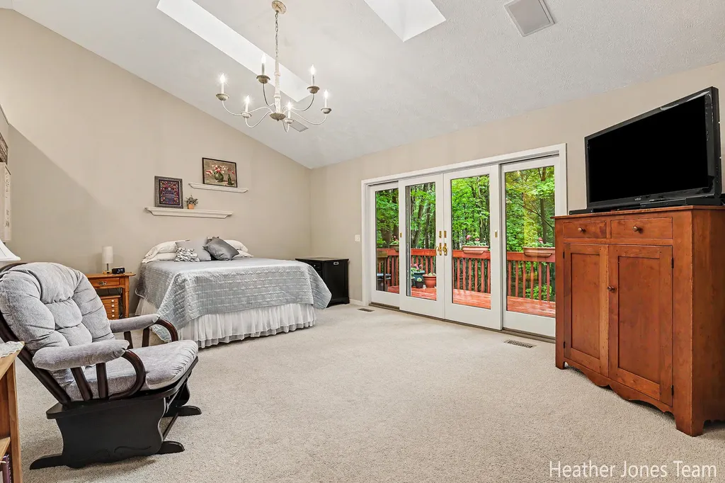 10288 Hathaway Drive Eureka Township MI 48838