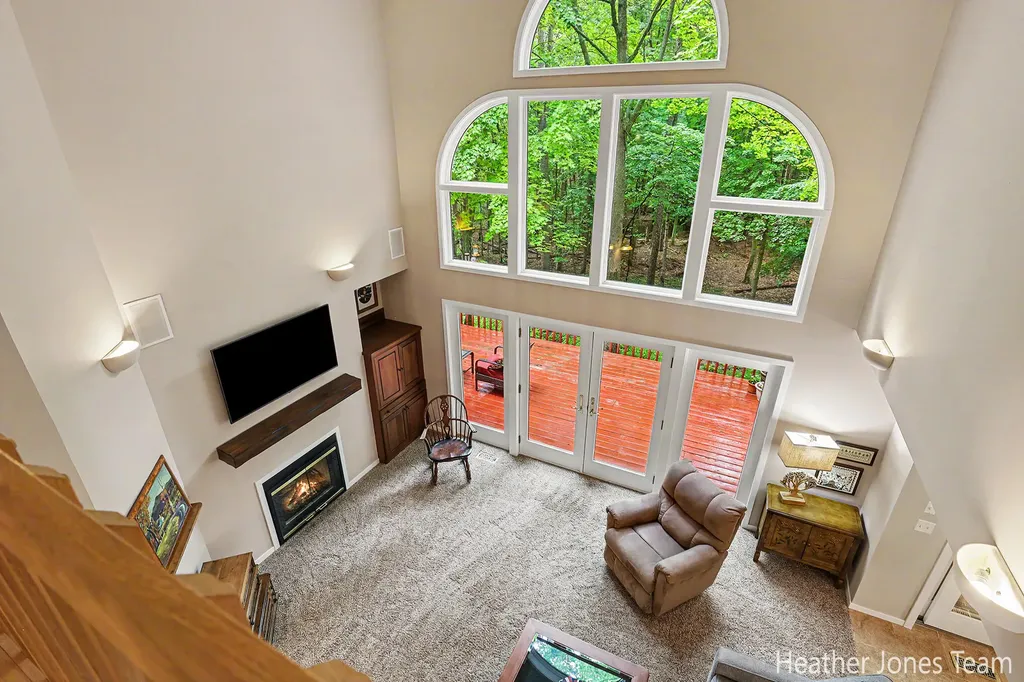 10288 Hathaway Drive Eureka Township MI 48838