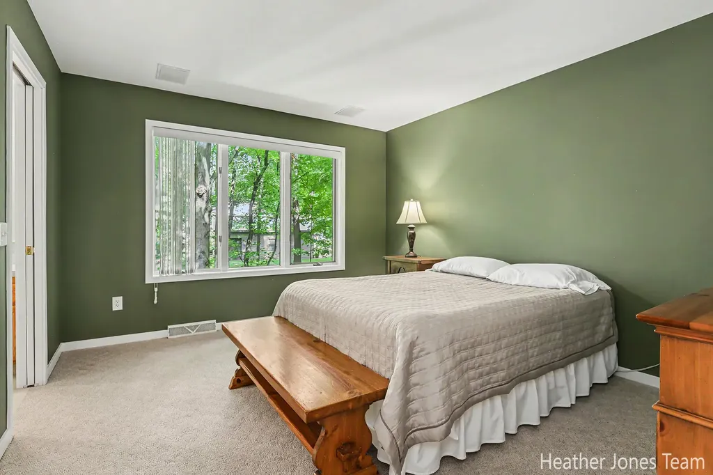 10288 Hathaway Drive Eureka Township MI 48838