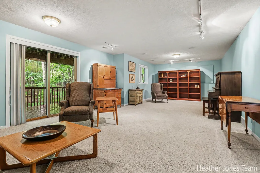 10288 Hathaway Drive Eureka Township MI 48838