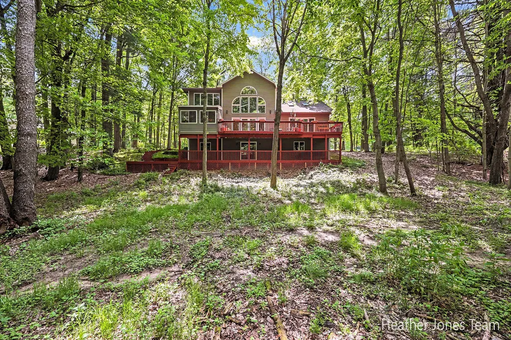 10288 Hathaway Drive Eureka Township MI 48838