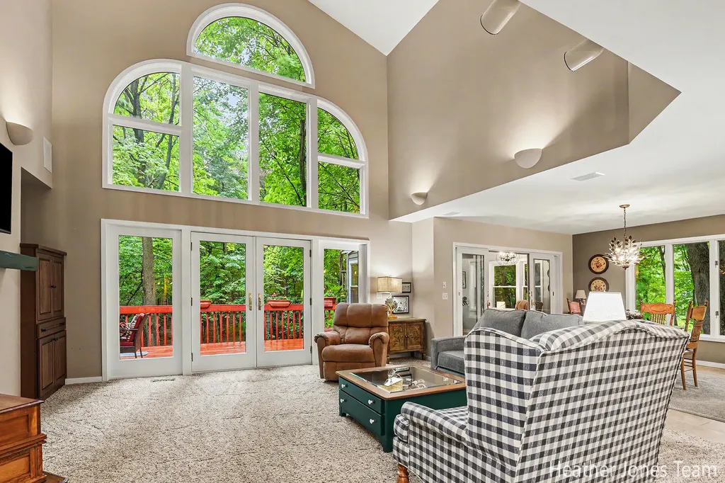 10288 Hathaway Drive Eureka Township MI 48838