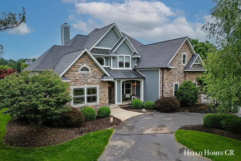 5327 Canyon River Drive NE Cannon Township MI 49301