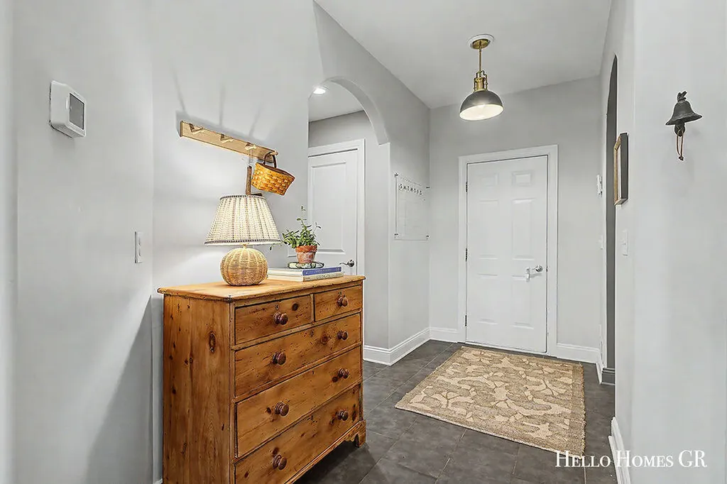 5327 Canyon River Drive NE Cannon Township MI 49301