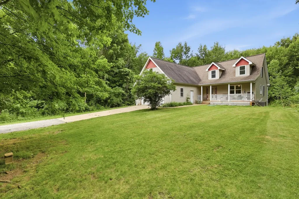 16291 24th Avenue Wright Township MI 49404
