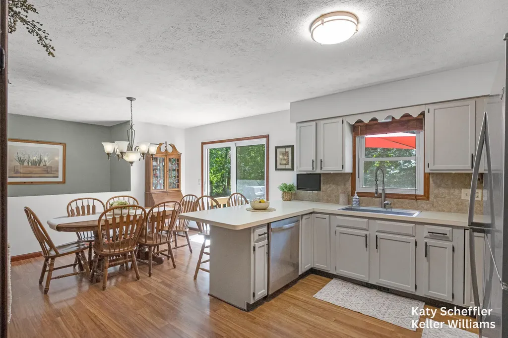 4167 Ponderosa Drive Dorr Township MI 49323