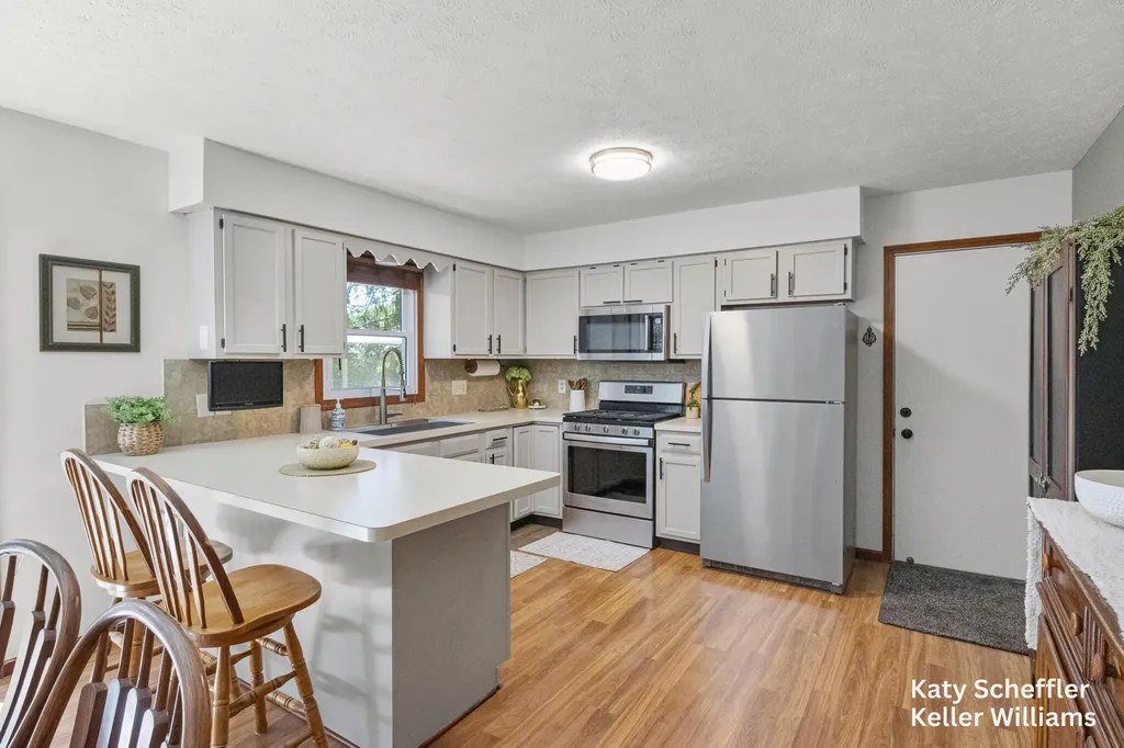 4167 Ponderosa Drive Dorr Township MI 49323