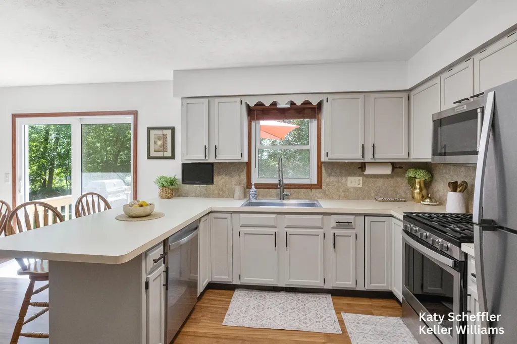 4167 Ponderosa Drive Dorr Township MI 49323