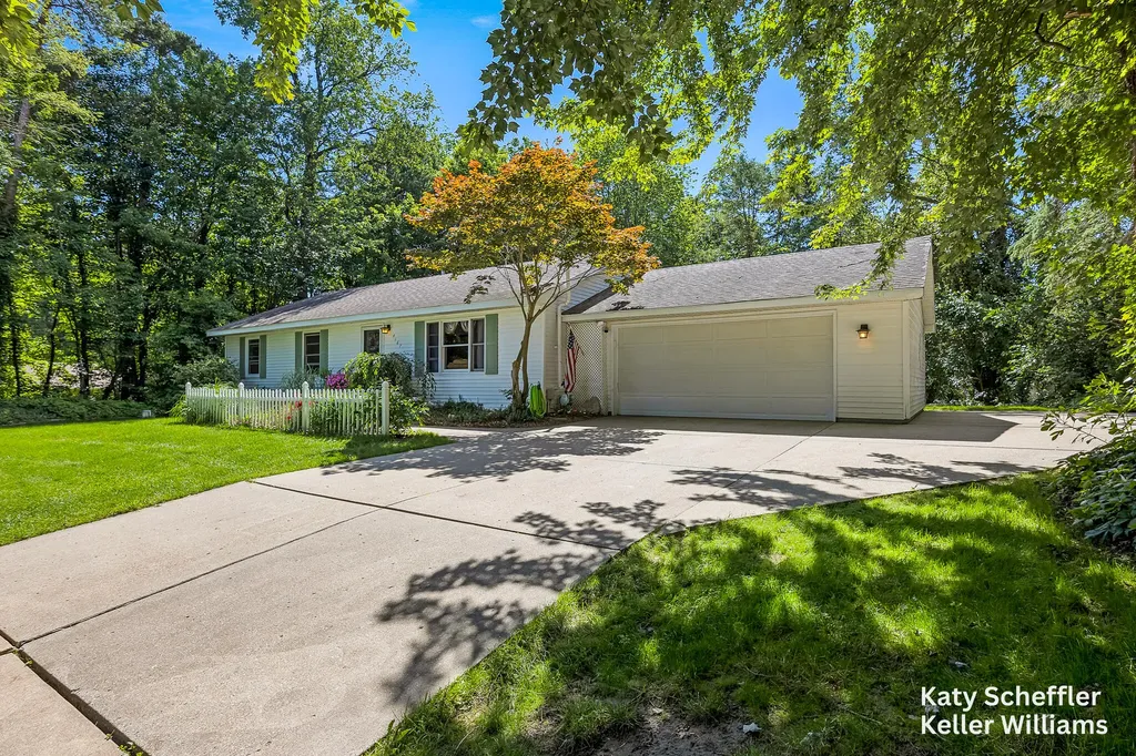 4167 Ponderosa Drive Dorr Township MI 49323