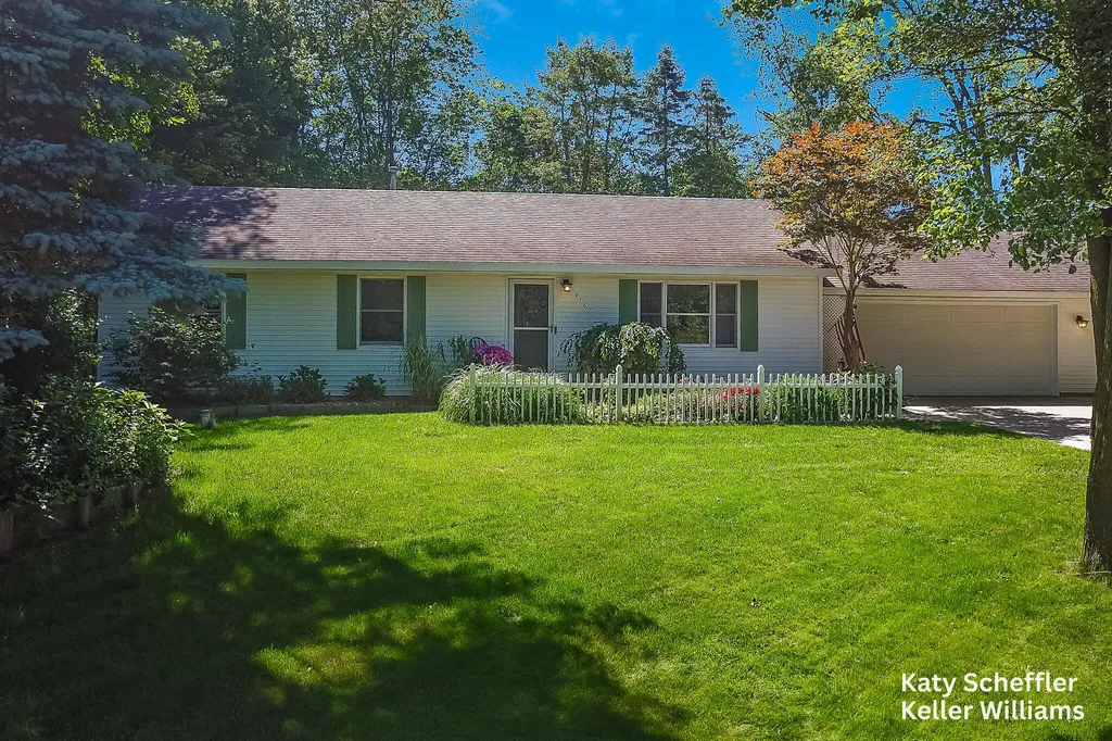 4167 Ponderosa Drive Dorr Township MI 49323