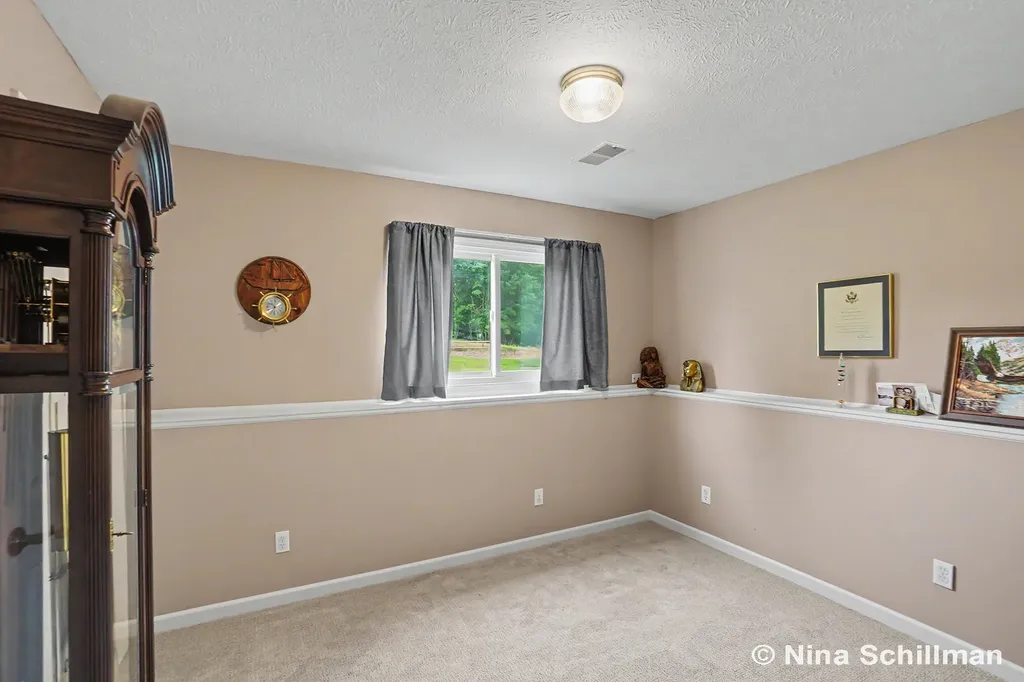 6424 E 136th Ensley Township MI 49343