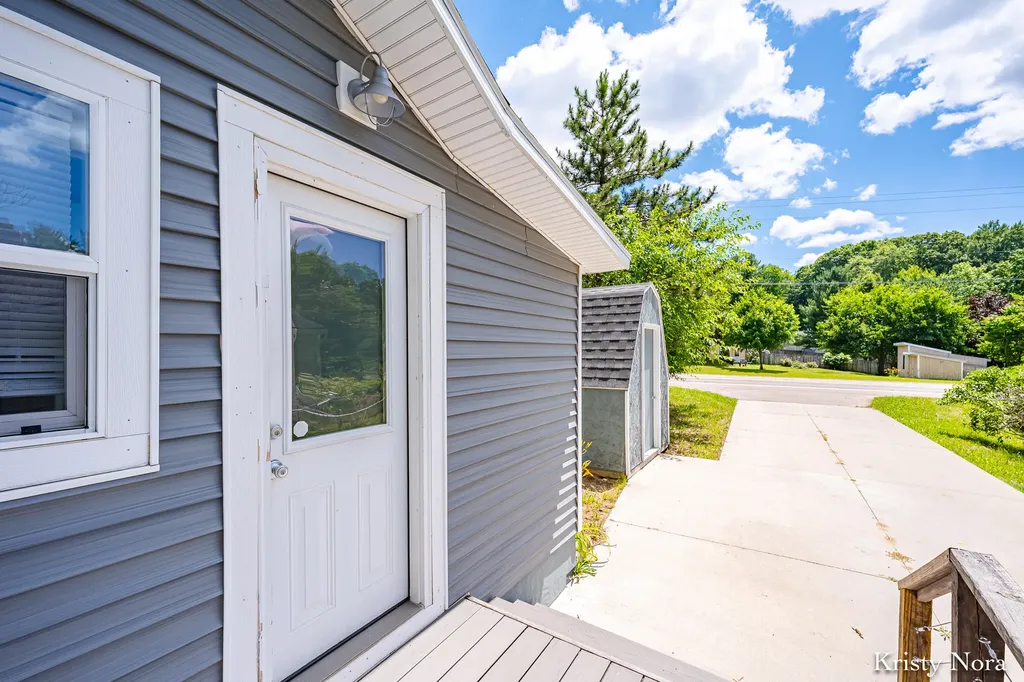8683 Old Belding Road NE Cannon Township MI 49341