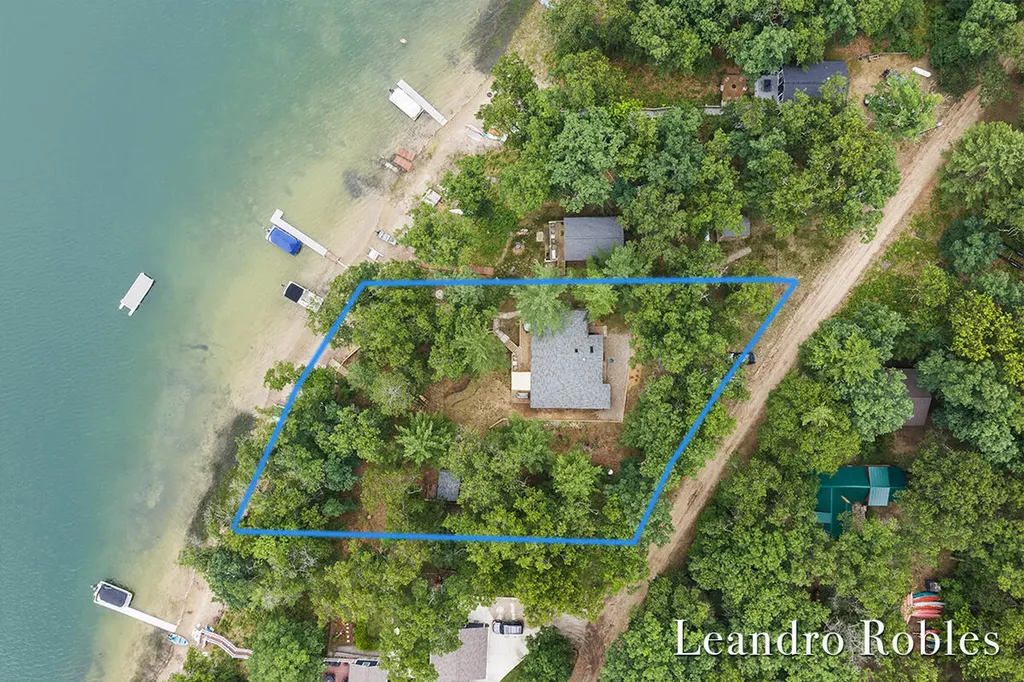 9372 S Lake Cecilia Drive Lake Township MI 49304