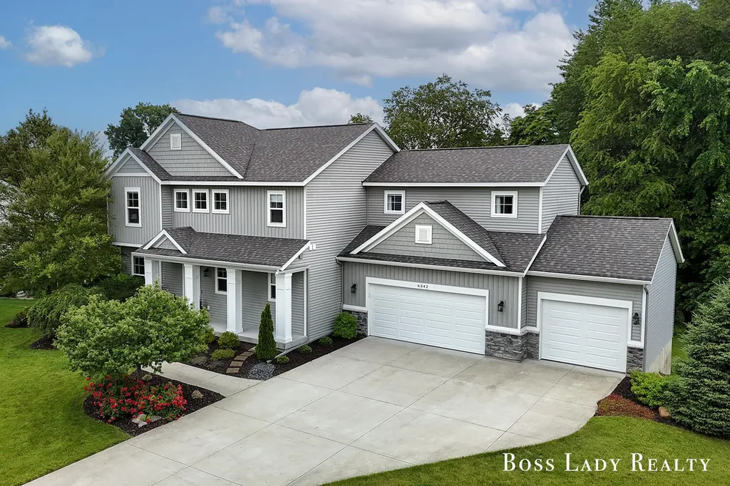 6342 Eaglewood Drive Blendon Township MI 49426