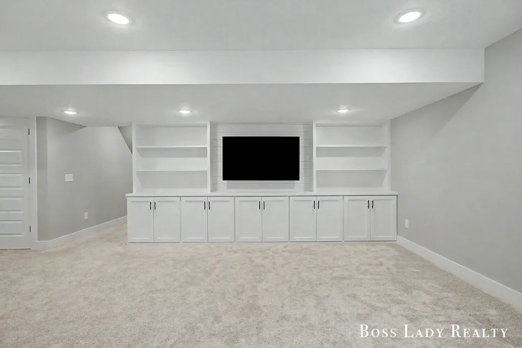 6342 Eaglewood Drive Blendon Township MI 49426