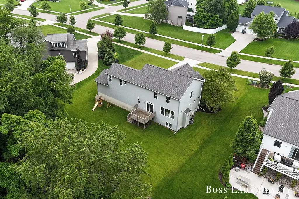 6342 Eaglewood Drive Blendon Township MI 49426