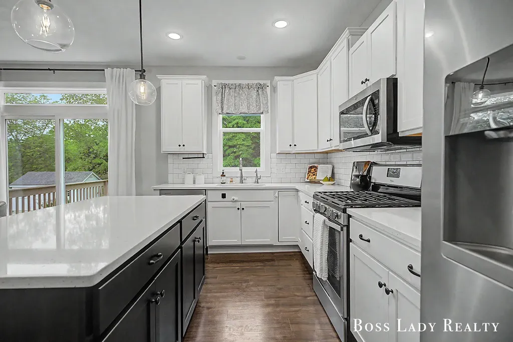 6342 Eaglewood Drive Blendon Township MI 49426
