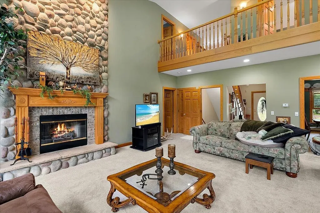 8236 Alpine Avenue NW Alpine Township MI 49345