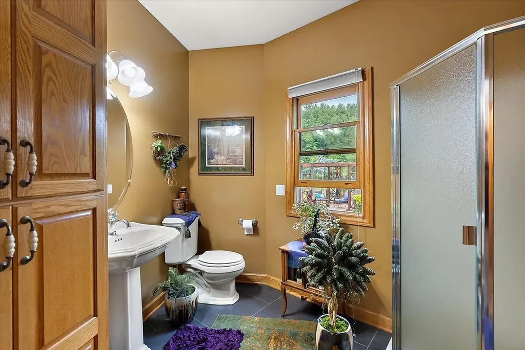 8236 Alpine Avenue NW Alpine Township MI 49345