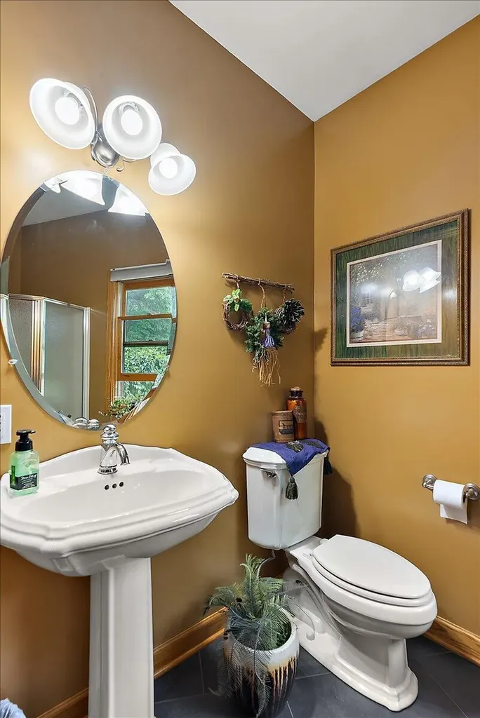 8236 Alpine Avenue NW Alpine Township MI 49345