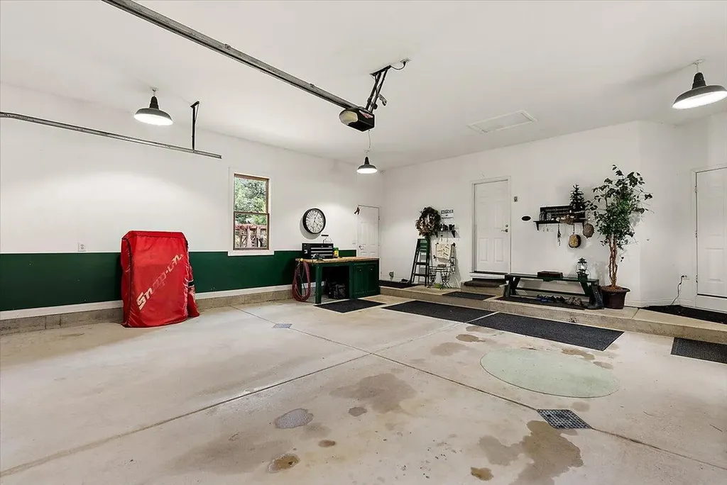 8236 Alpine Avenue NW Alpine Township MI 49345