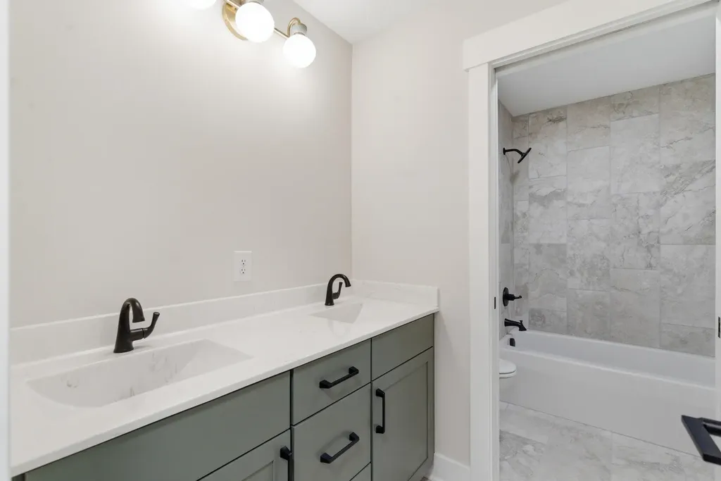 9933 Honey Creek Trail Portage City MI 49024