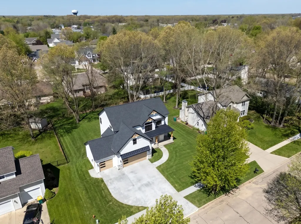 9933 Honey Creek Trail Portage City MI 49024
