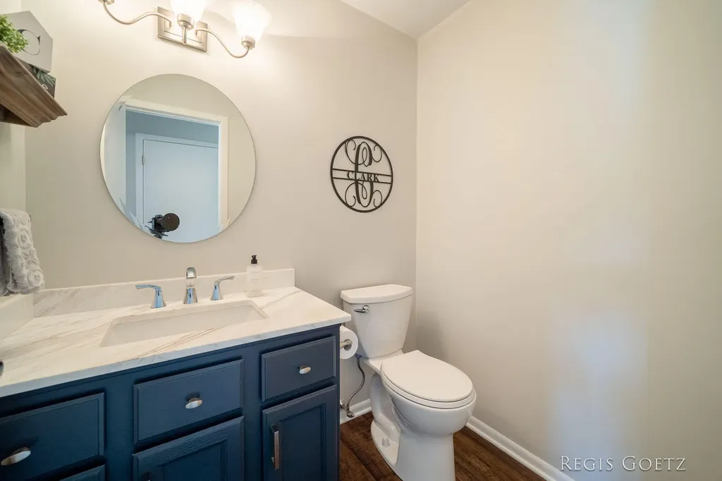 5459 Stowehill Drive SE Kentwood City MI 49508