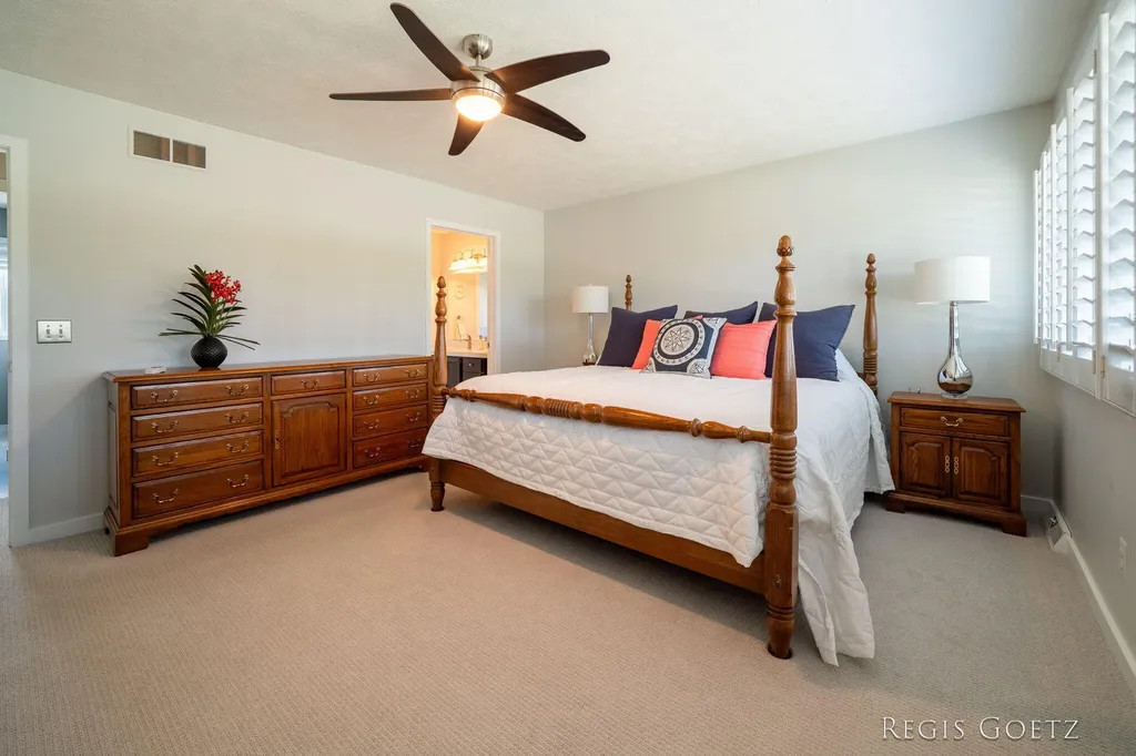 5459 Stowehill Drive SE Kentwood City MI 49508