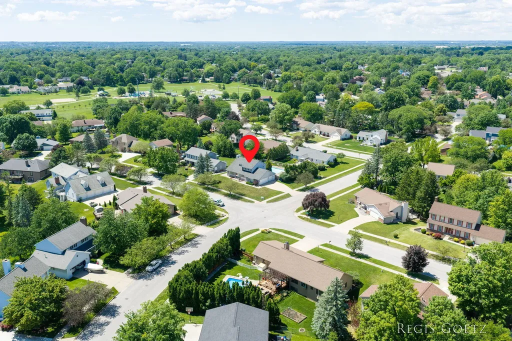 5459 Stowehill Drive SE Kentwood City MI 49508