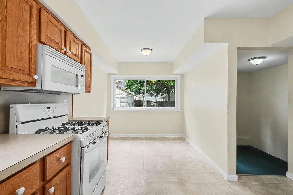 1930 Galewood Avenue SW Wyoming City MI 49509