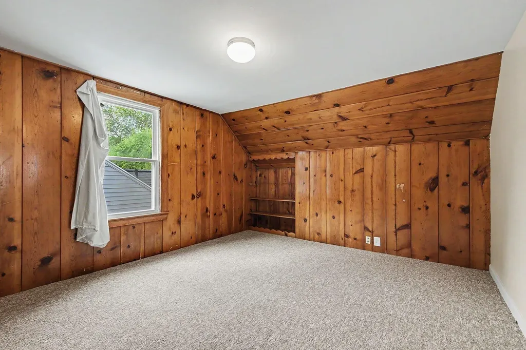 1930 Galewood Avenue SW Wyoming City MI 49509